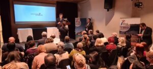 El secretario autonómico de Turisme, Francesc Colomer, ha presentado en Nueva York la oferta turística de la Comunitat Valenciana ante más de 100 turoperadores y medios de comunicación estadounidenses.